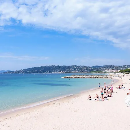 Les Pins Avec Terrasse * Ζουάν λε Πιν