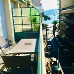 Daire Les Pins Avec Terrasse *